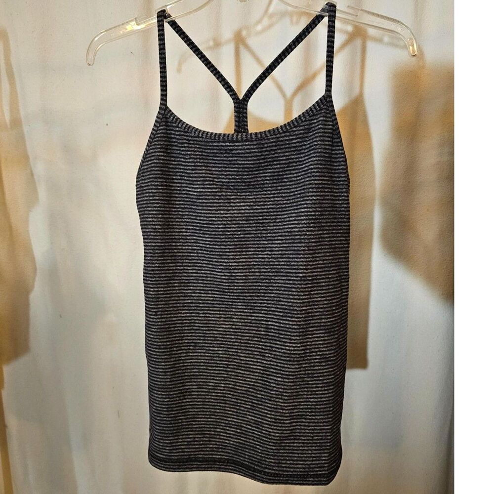 Lululemon Striped Racerback Tank Built In Bra Gray Black Size 8 Fitted Yoga Top